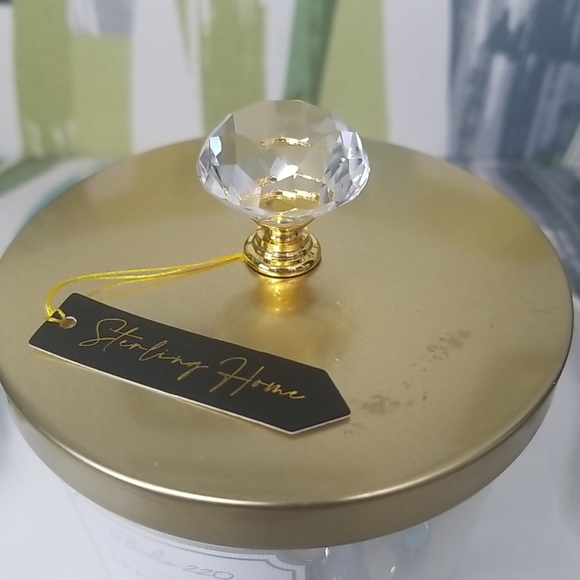 Fresh Llinen Scented Candle 14 oz - Picture 4 of 6